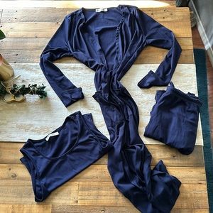 Small 3-piece sleep robe set. Women. Navy. Ribbed. s.